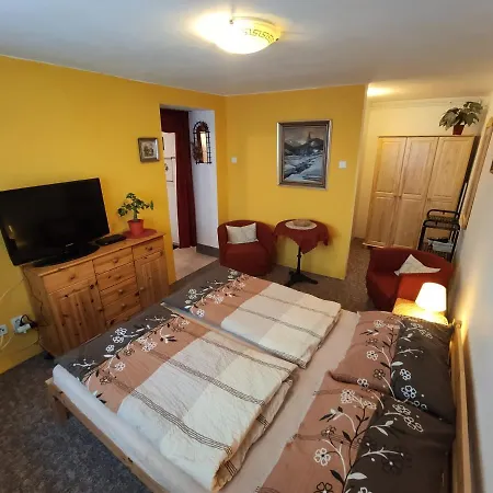 Claus Apartman *